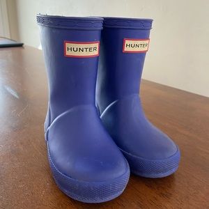Hunter Toddler boots size 5 purple